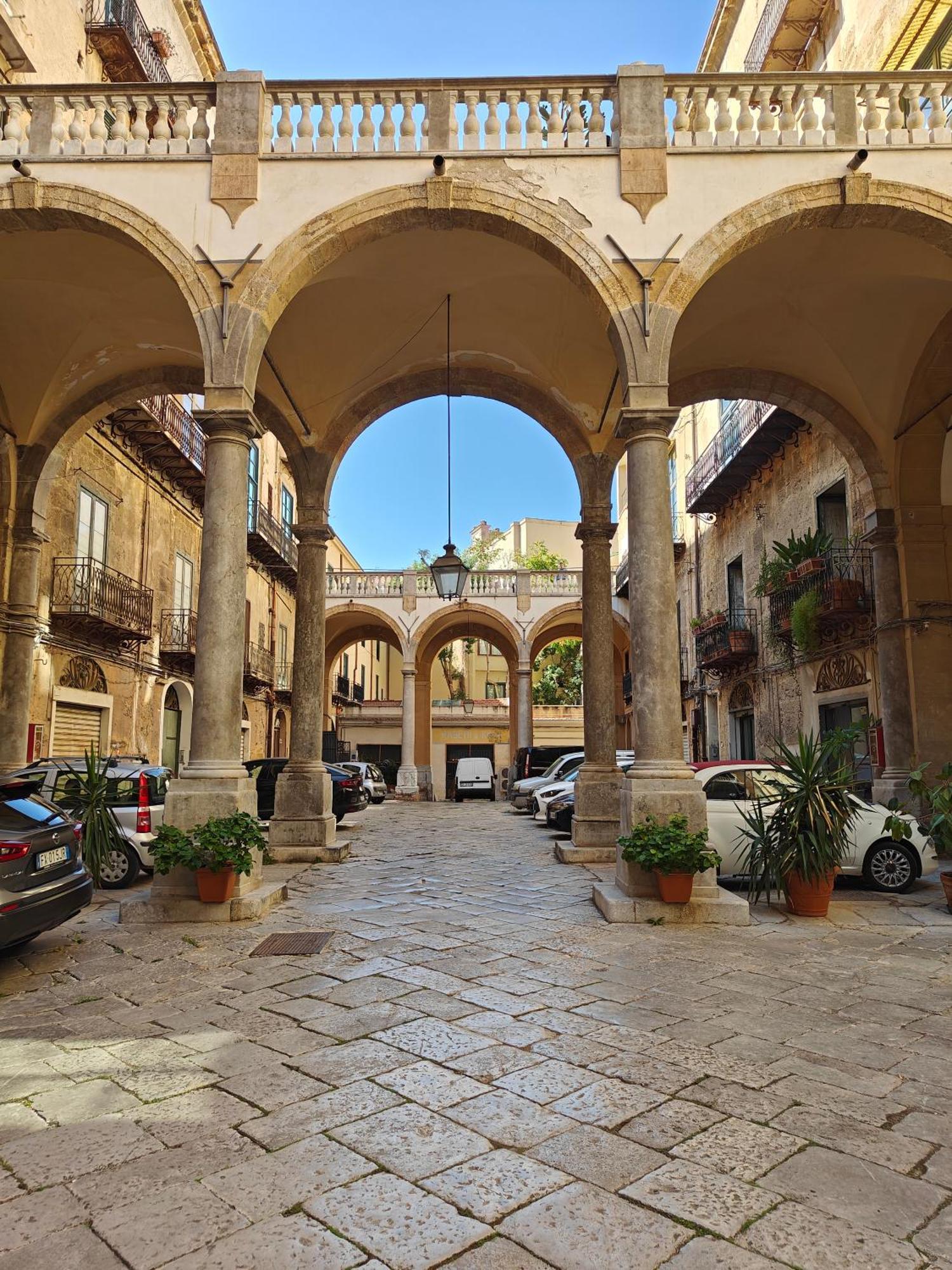 Casetta Caladi Small - Palermo Centro Storico Luaran gambar